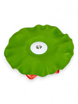 Садовый светильник для водоемов 28 х 28 х 9 см на солнечной бат-е "Лотос" красный N008