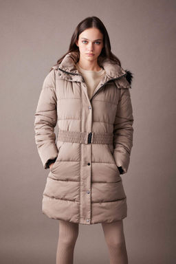 Водонепроницаемая парка из искусственного меха с капюшоном