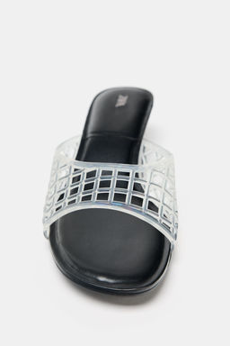 RUBBERISED-EFFECT KITTEN HEEL MULES - Zara фото 10