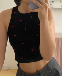 K11382 Топ в рубчик с вышивкой ЧЕРНЫЙ_01