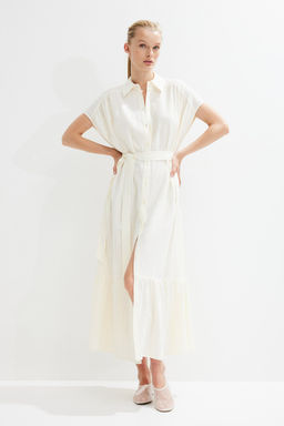 Vestido oversize con cinturon de anudar