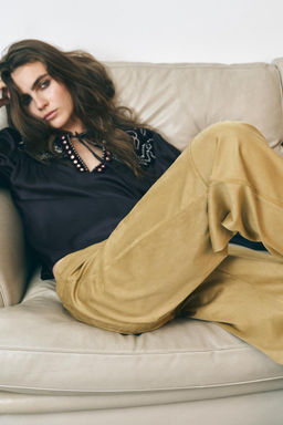 CONTRAST VELVET BLOUSE - Zara фото 4