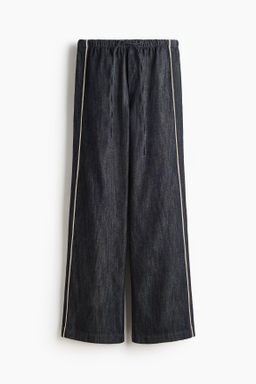 Pantal?n denim con cord?n de ajuste