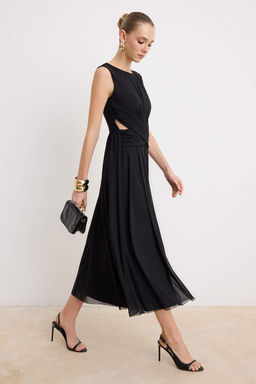 Siyah Cicekli Etegi Belden Ac?lan Cut outl? Orme Tul Maxi Astarl? S?k/Gece Elbise