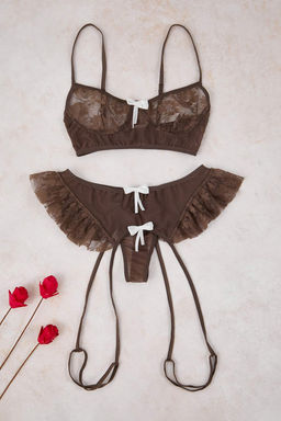 Kahverengi Kurdele Detayl? Bacak Bantl? F?rf?rl? Dantel Fantezi Ic Camas?r? Tak?m? THMAW26BD00004