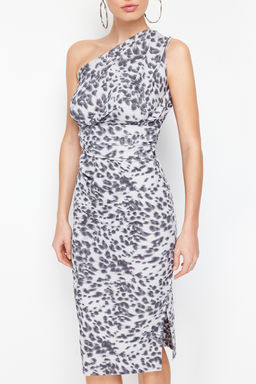 Gri Leopar Vucuda Oturan Tek Omuz Asimetrik Buzgu Detayl? Orme Midi Kalem Elbise TWOSS23EL02182