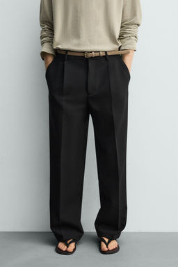 PANTAL?N CROPPED WIDE FIT PLIEGUES / Negro - Zara фото 2