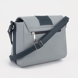 Сумка-мессенджер на клапане, цвет голубой - Simaland фото 2