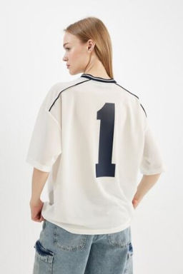 Coool Oversize Genis Kal?p Bask?l? K?sa Kollu Tisort