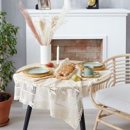 Скатерть Этель Цветы 85х855 см, 100% п/э