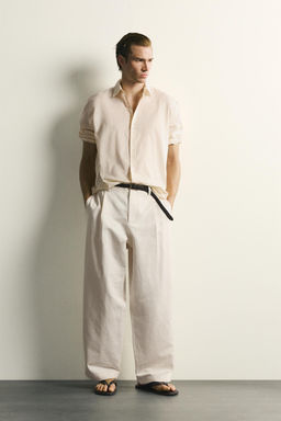 PANTAL?N RELAXED FIT PLIEGUES / Crudo