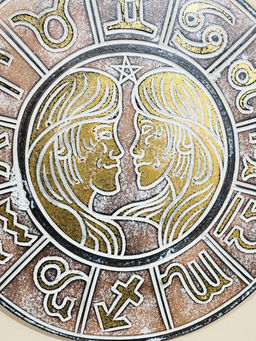 Панно резное «Близнецы», 30×30×2 см