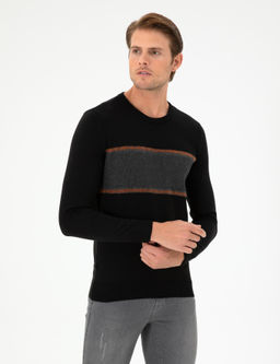 Siyah Slim Fit Bisiklet Yaka Y_n Kar___ml_ Triko Kazak