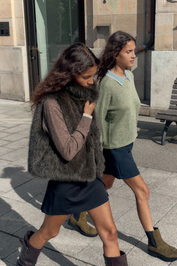FAUX FUR GILET - Zara фото 3