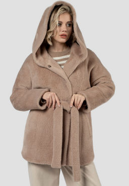 в составе 60% шерсти Пальто женское утепленное (пояс)