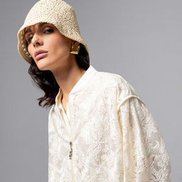 Бомбер с вышивкой, Секрет смелости (айвори) - Charutti фото 3