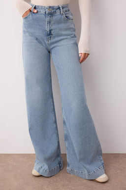 Ac?k Mavi Paca Detayl? Normal Bel Wide Leg Comfort Jeans TWOAW26JE00000