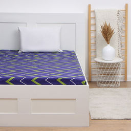 Простыня на резинке Этель Зелено-синие зигзаги 160*200*25, поплин, 125г/м2