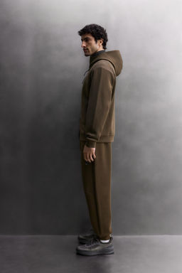 SUDADERA T?CNICA CREMALLERA CAPUCHA / Marr?n - Zara фото 4