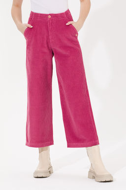 Kad_n Pembe Pantolon