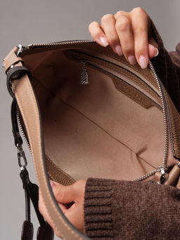 Сумка багет Azaro 31200 коричневый капучино