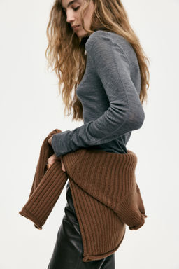 Top de lana con cuello alto - H&m фото 3