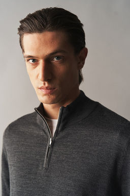 Jersey en lana merino con cremallera Slim Fit - H&m фото 4