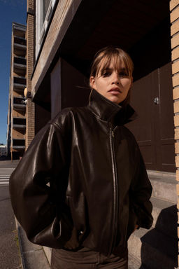 FAUX LEATHER BOMBER JACKET - Zara фото 21