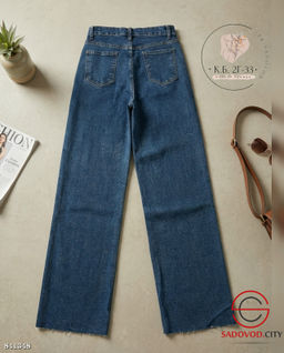 Джинсы клеш с высокой посадкой