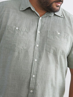 B?y?k Beden Regular Fit K?sa Kollu Erkek G?mlek