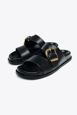 BUCKLED FLAT SANDALS