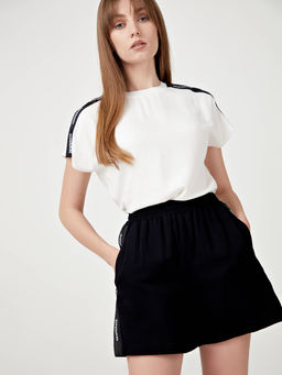 CONTE LS 1596 Шорты с боковыми карманами из фактурной вискозы Desperate black black