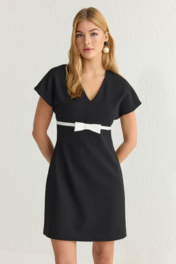 Siyah A Kesim Fiyonklu Mini Dokuma Elbise TWOSS25EL00274