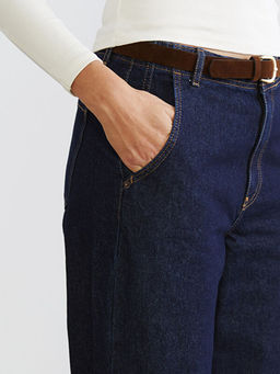 Beli Kemerli Wideleg Kad?n Jean Pantolon