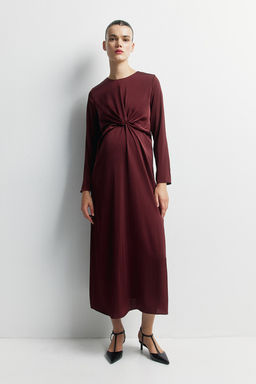 MAMA Vestido de saten drapeado con detalle de nudo