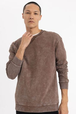 Regular Fit Bisiklet Yaka Y?kamal? Soluk Efektli Basic Duz Sweatshirt