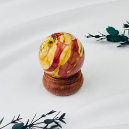 Шар из Яшмы (Мукаит) на подставке