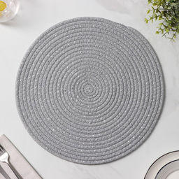 Салфетка сервировочная на стол Доляна Блеск, d=37 см, хлопок, цвет серый  фото 2