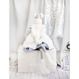 Интерьерная кукла «Снежка», набор для шитья, 18 × 22 × 3.6 см