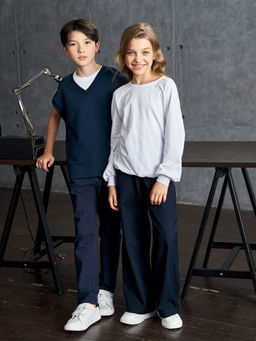 Темно-синий жилет