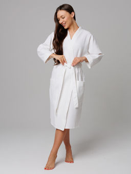 Женский укороченный вафельный халат с планкой белый В-11 (9)