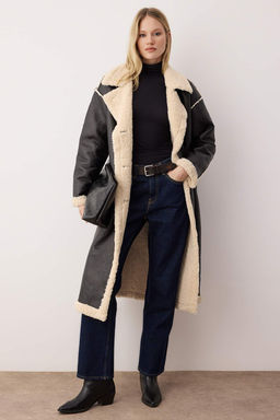 Siyah Cift Tarafl? Pelus Mono Kapama Oversize Uzun Suni Deri Kaban TWOAW26KB00000 - Trendyolmilla фото 5