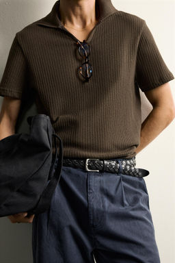 POLO REGULAR FIT ESTRUCTURA CALADOS / Marr?n - Zara фото 6