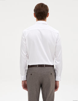 Beyaz Non Iron Kolay _t_lenebilir Slim Fit G_mlek