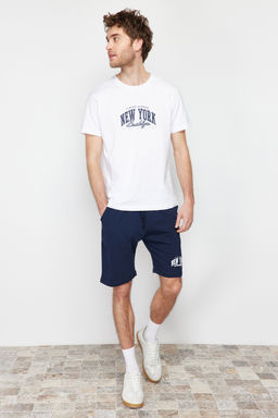 TRENDYOL MAN Lacivert Bask?l? Regular Fit Orme Sortlu Pijama Tak?m? TMNSS24PT00012