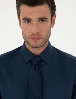 Классическая хлопковая рубашка узкого кроя темно-синего цвета - Cacharel фото 2