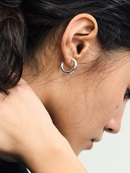 Серьги-полукольца фактурные / Zarina