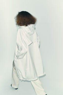 OVERSIZE MULTI-POSITION HOODED PARKA ZW COLLECTION - Zara фото 4