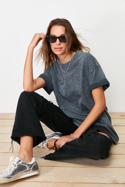 TRENDYOLMILLA Antrasit %100 Pamuk Soluk Efektli S?rt Bask?l? Boyfriend Bisiklet Yaka Orme T-Shirt TWOSS23TS00109  фото 23