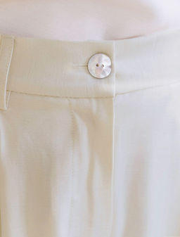 Брюки палаццо с защипами из плотного лиоцелла